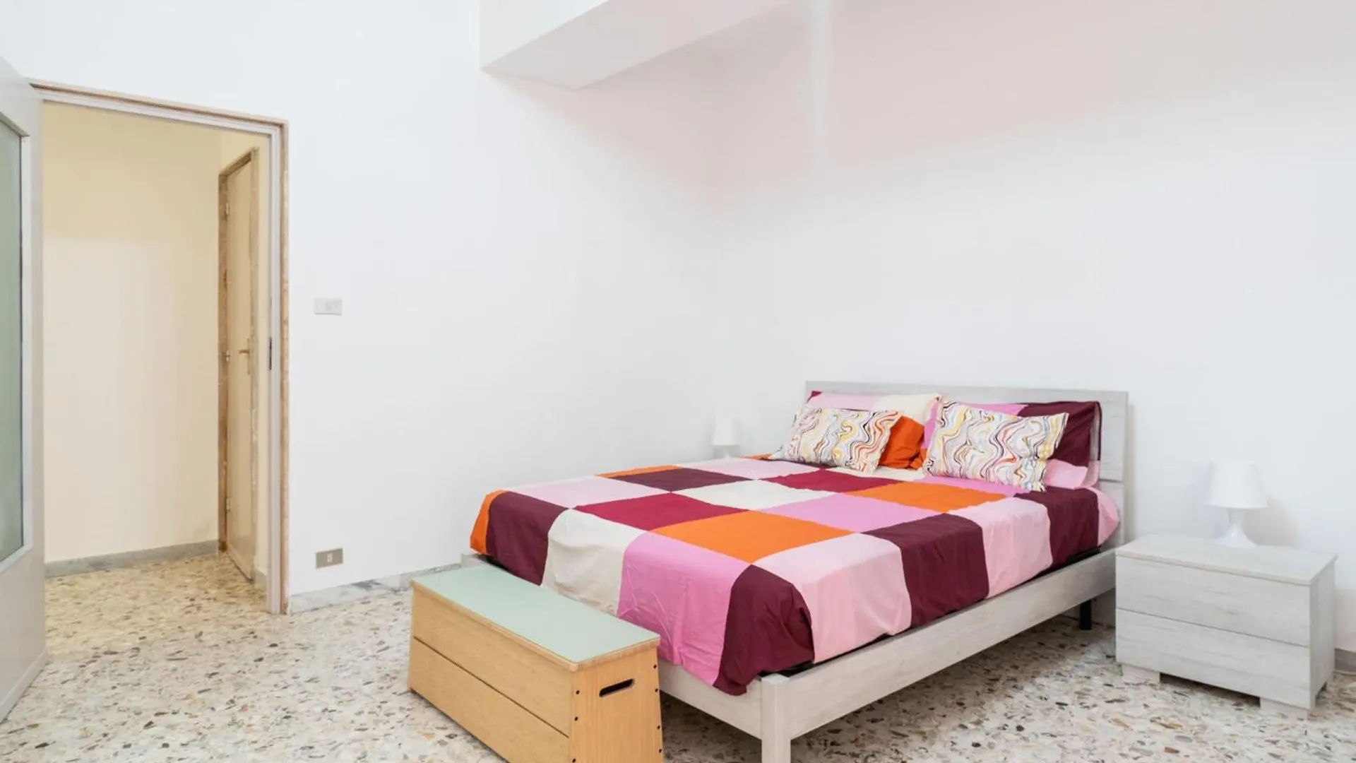 Bari Station Classic Apartment By Wonderful Italy 0*,  إيطاليا